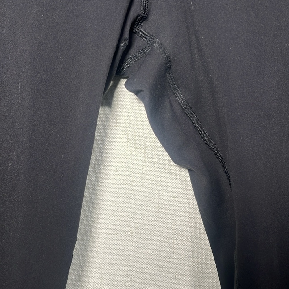 Vuori Black High-Waist Leggings - Picture 2 of 9